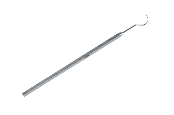 عکس ست ابزار معاینه فالکن/کوشا روی زمینه سفیدپانامال