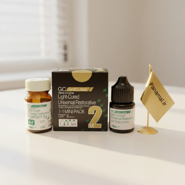 GC Fuji II LC Light Cure Restorative Glass Ionomer – ست پودر و مایع اصل ژاپنی، عکس کنار همدیگر با رنگبندی و لیبل GC | panamal.ir
