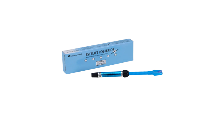 Tokuyama Dental Composite – سرنگ استایلیت سیگما کوئیک یا آستریا با لوگوی Tokuyama ژاپن، چیدمان جعبه و شیدها (A1, A2…) روی زمینه سفید | panamal.ir